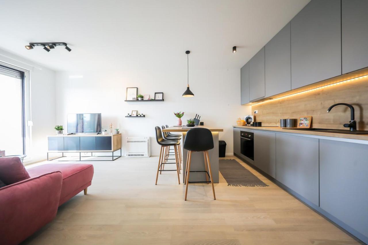 Allegro Exclusive 2 With Private Parking And Balcony Apartment