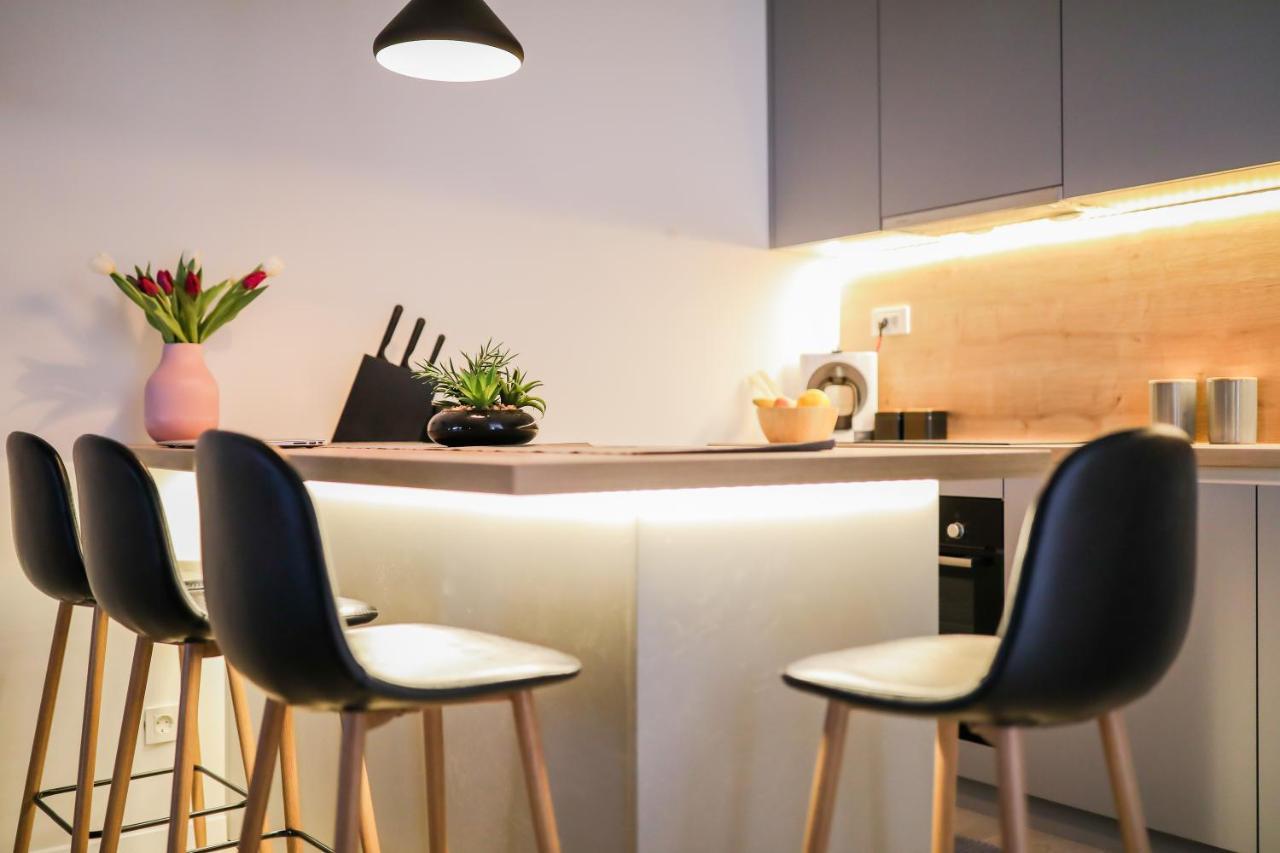 Apartment Allegro Exclusive 2 With Private Parking And Balcony